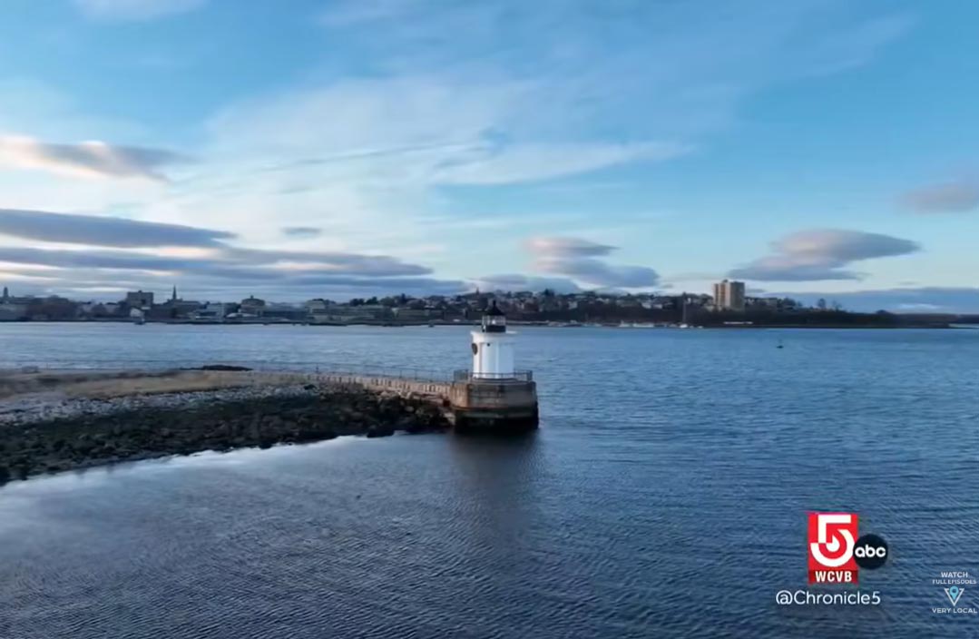 An Artist’s Mission to Paint Every Lighthouse in Maine